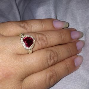 Valentine's Day Red stone Heart ring